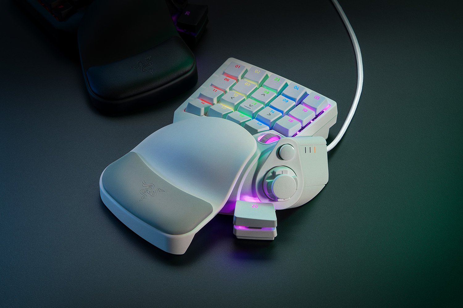 Razer Tartarus Pro アナログオプティカルスイッチ 左手用キーパッド