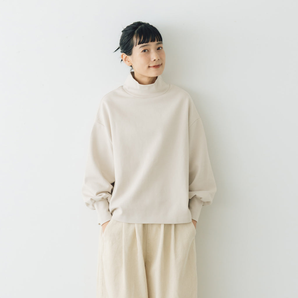 くらすこと ＋to 大人の定番、ハイネックプルオーバー ｜くらすこと