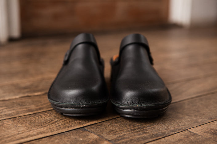 NAOT IRIS マットブラック ｜くらすこと公式オンラインストア