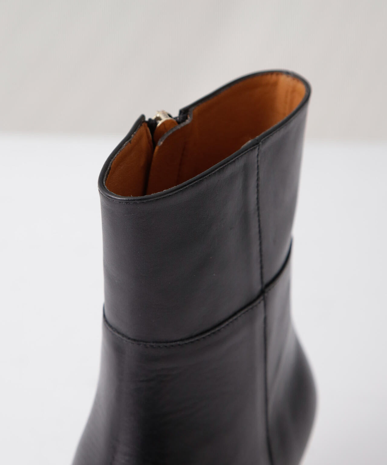 ANGEL ALARCON / ショートヒール ブーツ