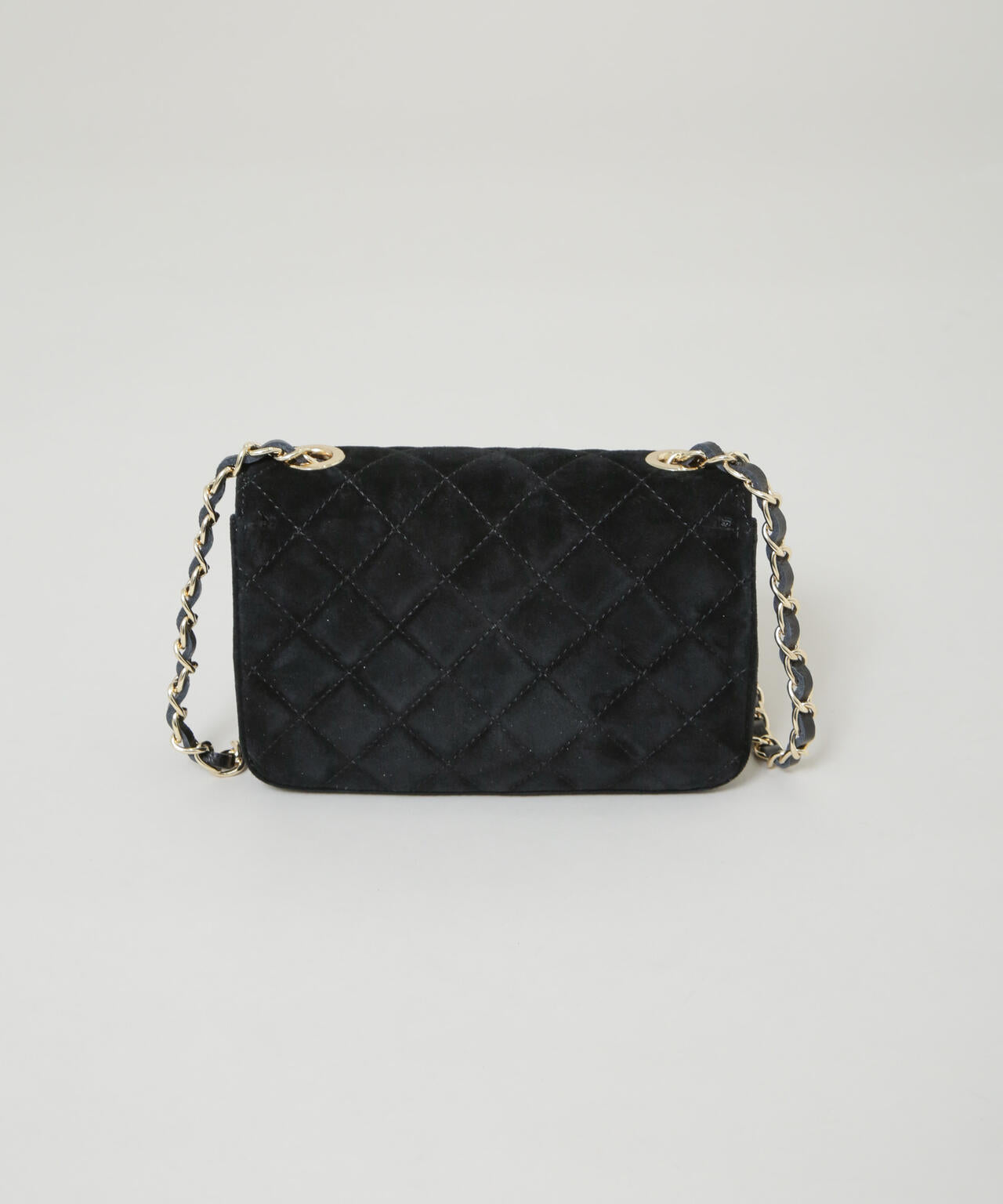 AULENTTI / キルティングチェーンバッグ