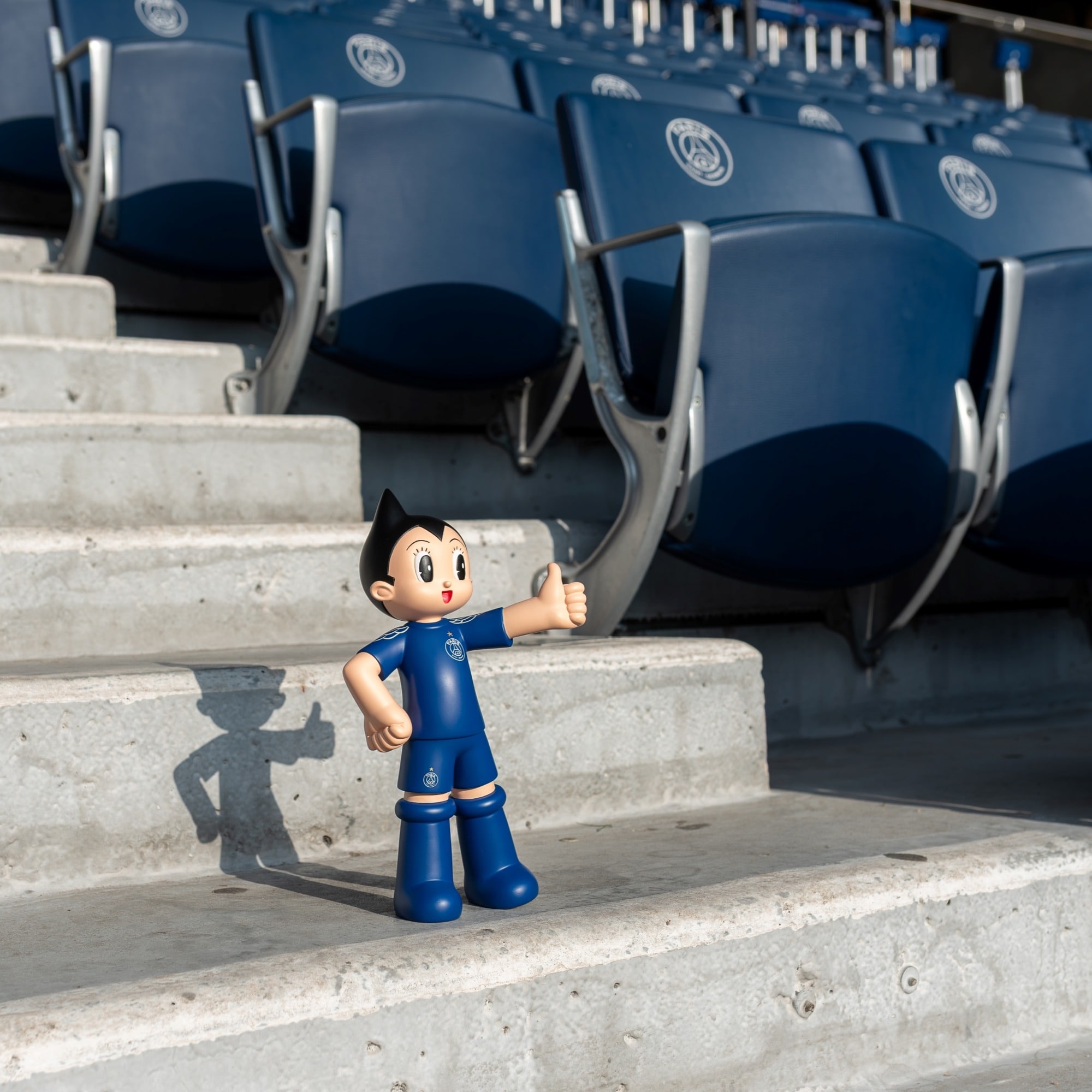 PSG x Astro Boy Leblon Delienne 彫刻 – 限定版・番号入り