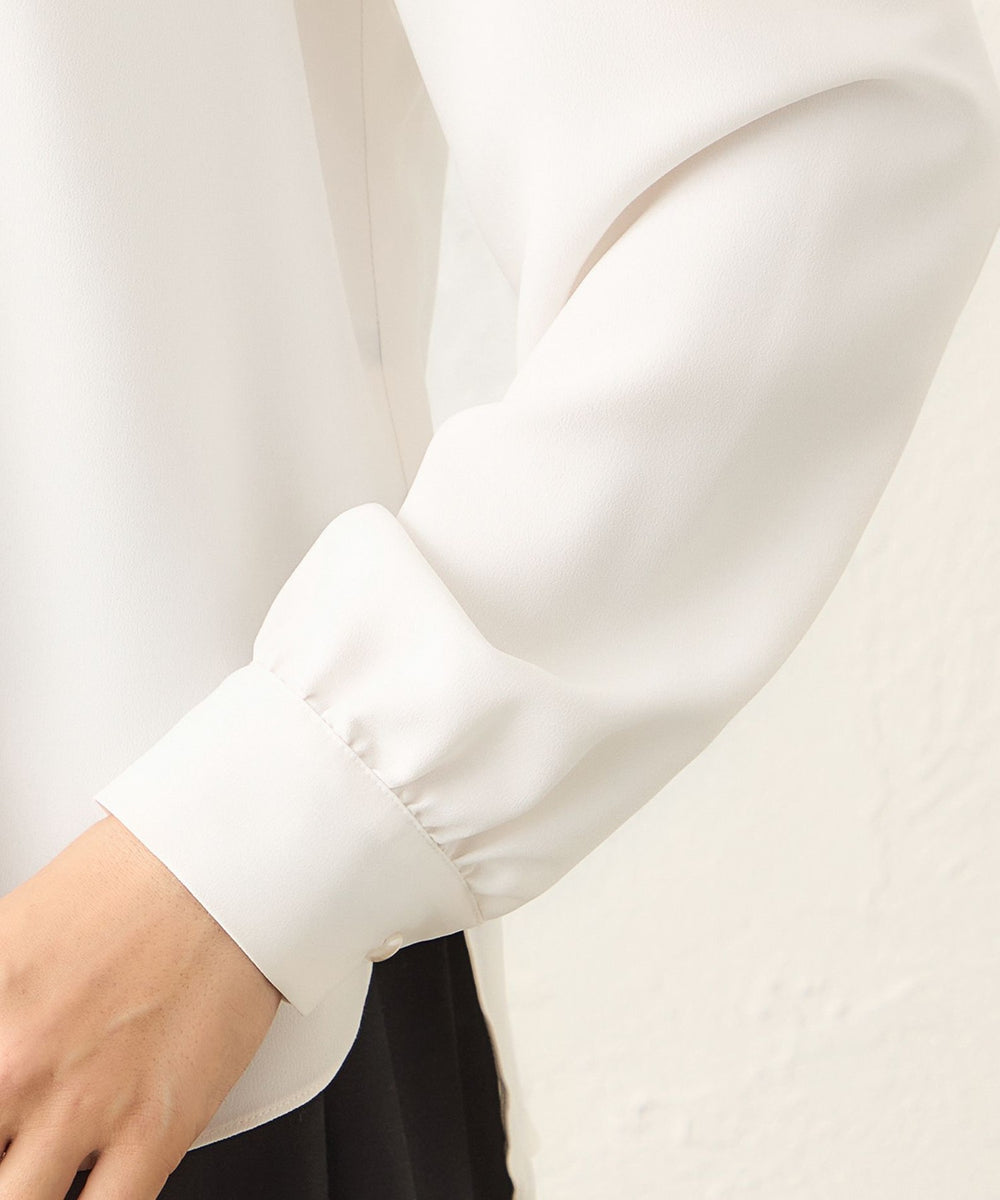 バックサテンジョーゼット ネックフリルブラウス(トップス)｜TO BE