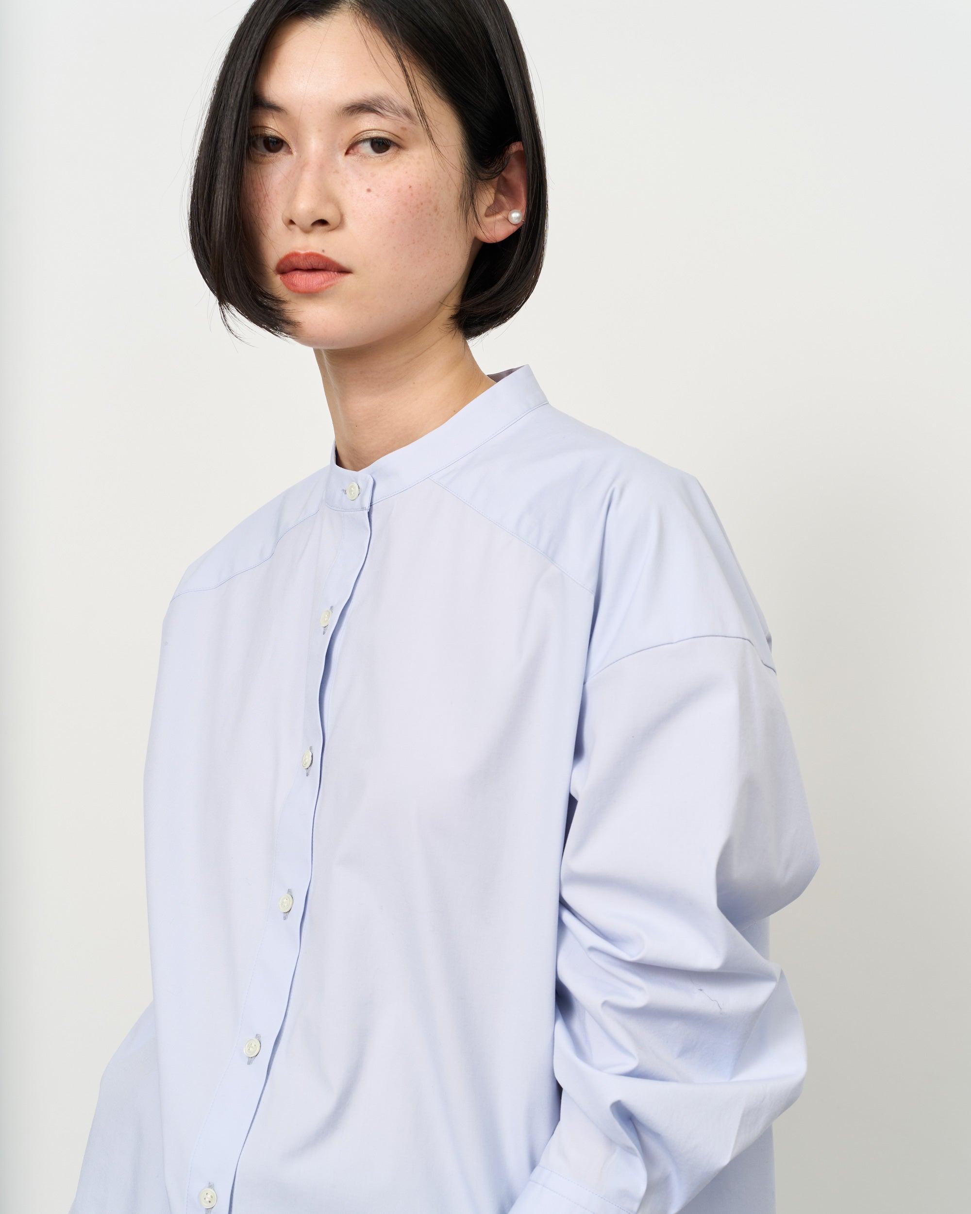 バンドカラーロングシャツ - SOÉJU online store｜上質な大人の女性の