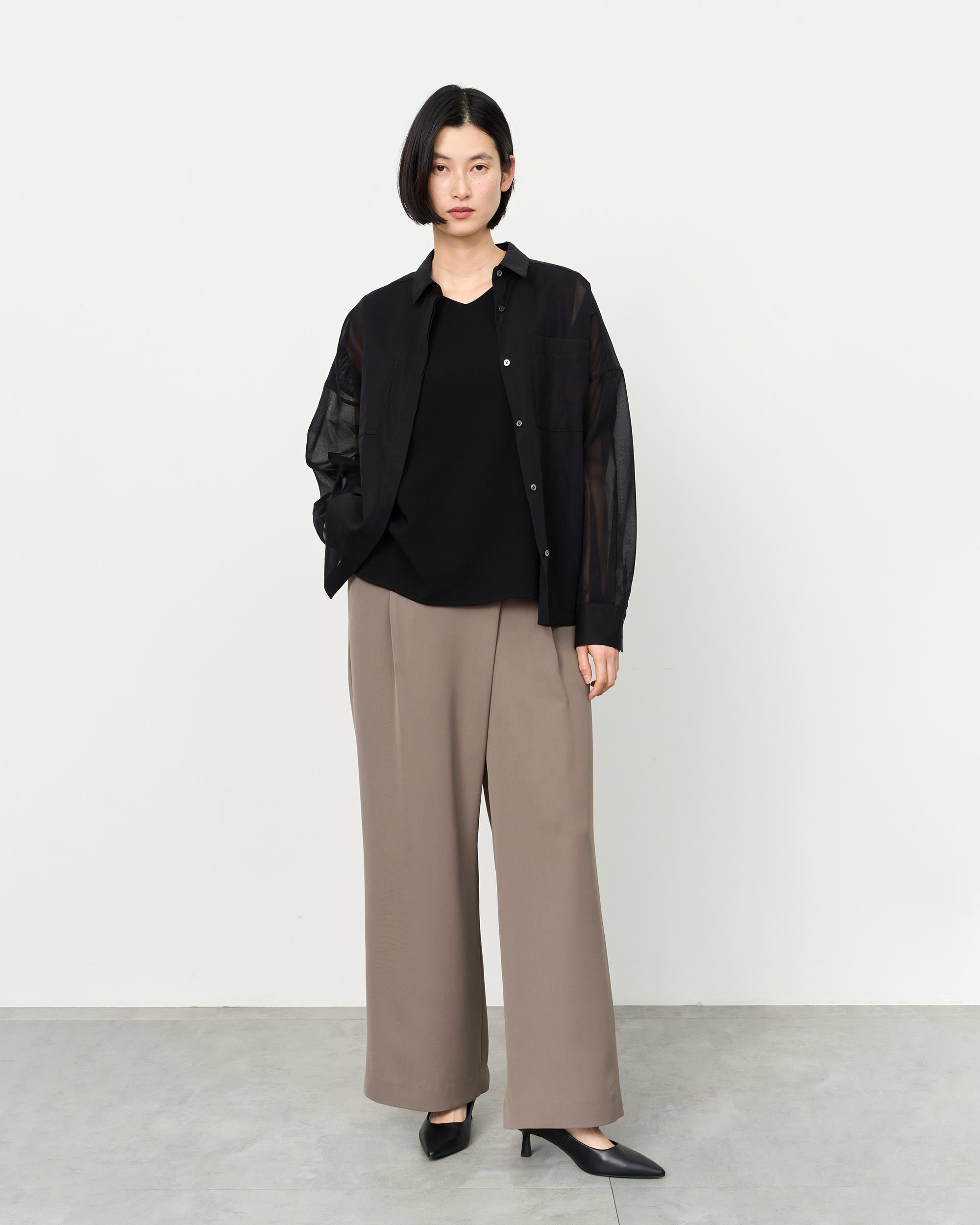 スラントタックワイドパンツ - SOÉJU online store｜上質な大人の女性