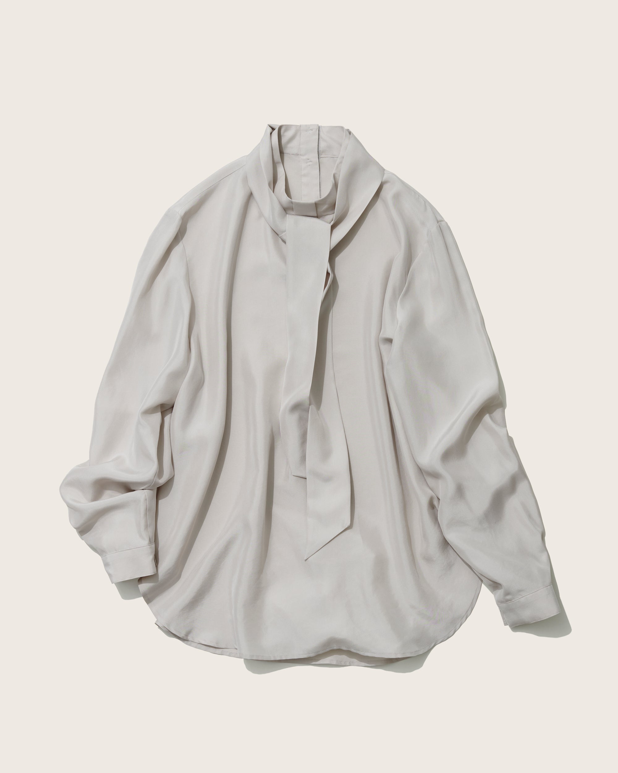 シルクボウタイブラウス - SOÉJU online store｜上質な大人の女性の