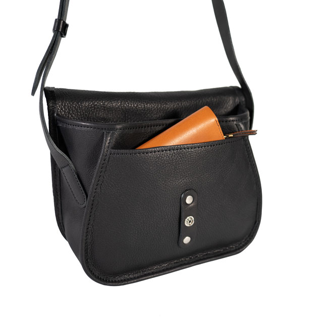 Fino - Cartridge Shoulder Bag - M｜SLOW – スロウ 公式ECサイト | 革