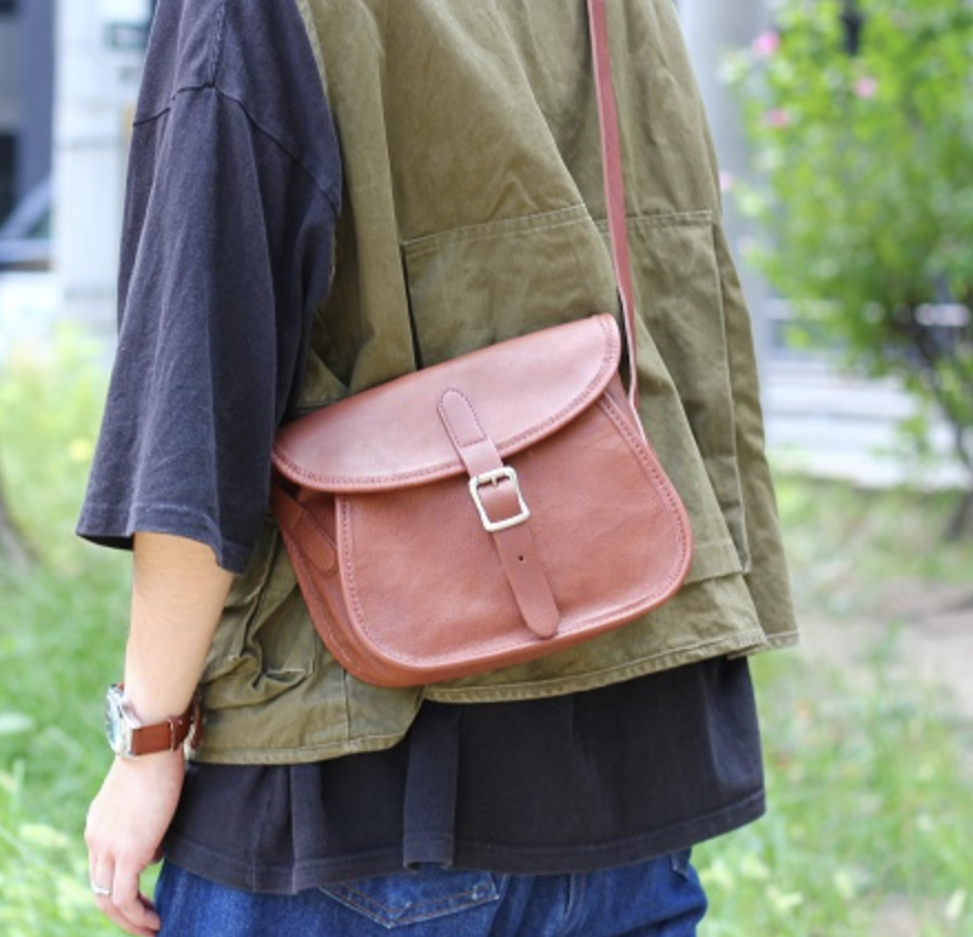 Fino - Cartridge Shoulder Bag - M｜SLOW – スロウ 公式ECサイト | 革