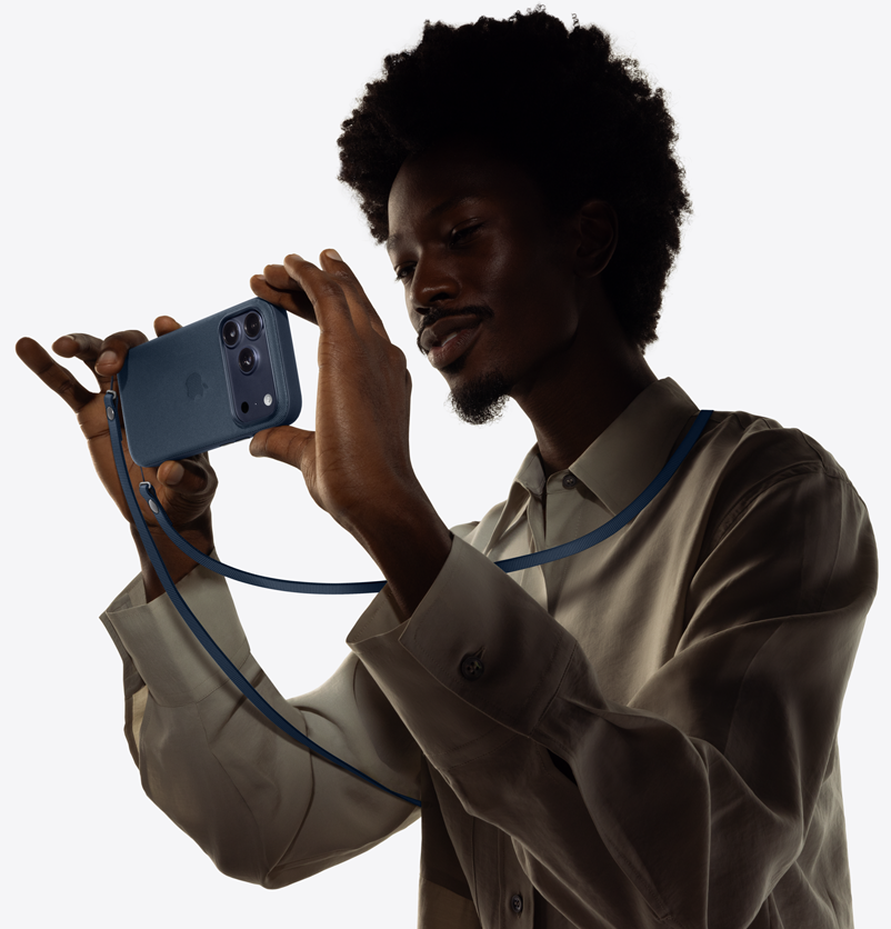 iPhone 17 Pro TechWoven Case with MagSafe - Blue - Apple