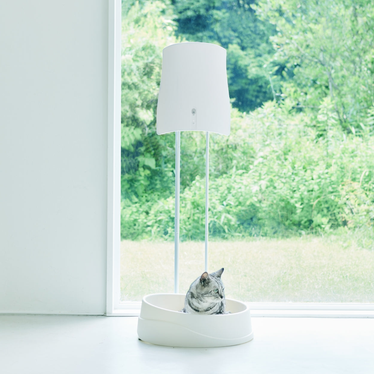 ペット用の除菌脱臭機「QAIS-air- 04A1J」専用スタンド｜サンスター