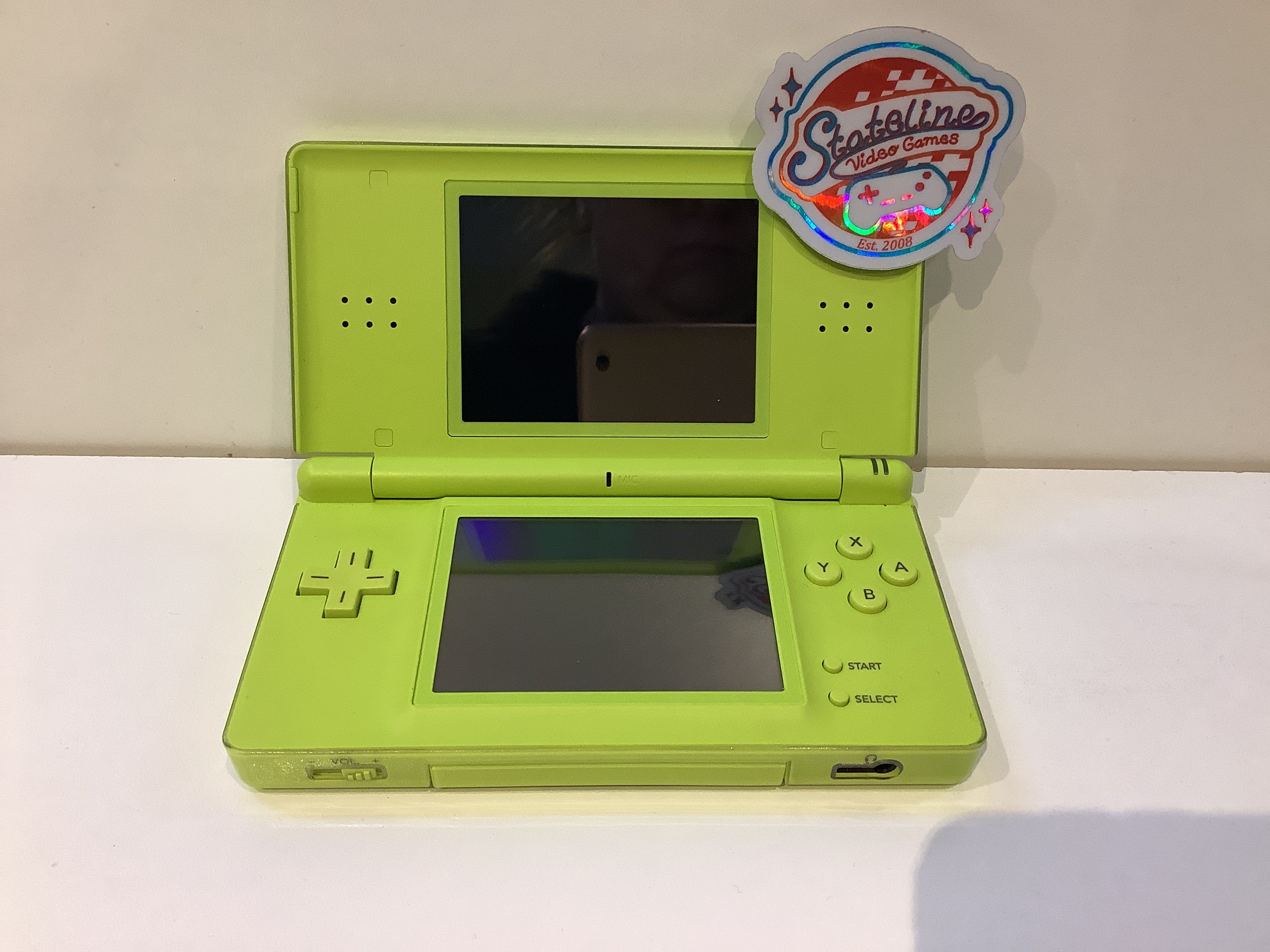 Nintendo DS Lite Console - Nintendo DS – Stateline Video Games Inc.