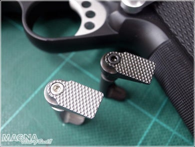 WA エクステンデッド・マガジンキャッチ」発売中です〜！ | WA