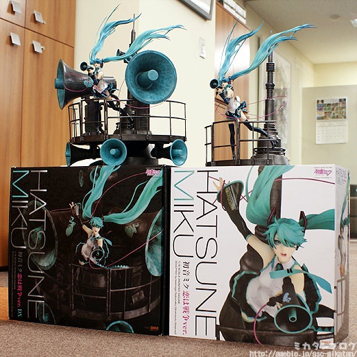 1月31日頃お手元に届きますがすごく…大きいです…！「初音ミク 恋は戦争