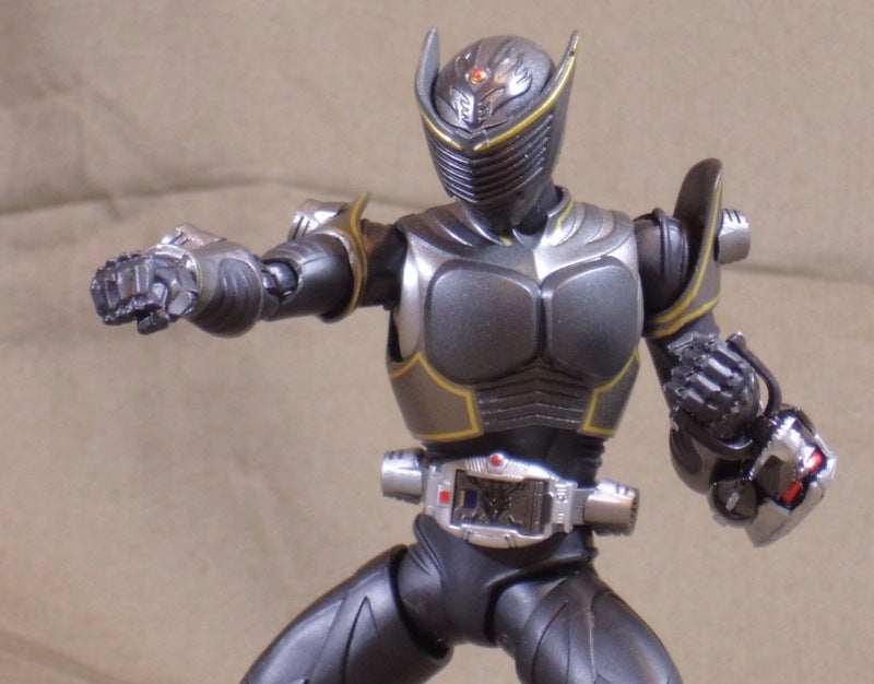 S.H.Figuarts 仮面ライダーリュウガ＆ドラグブラッカーセット（後編