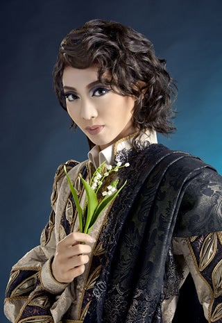 礼真琴、久々の男役でハツラツ、星組バウ公演「鈴蘭（ル・ミュゲ