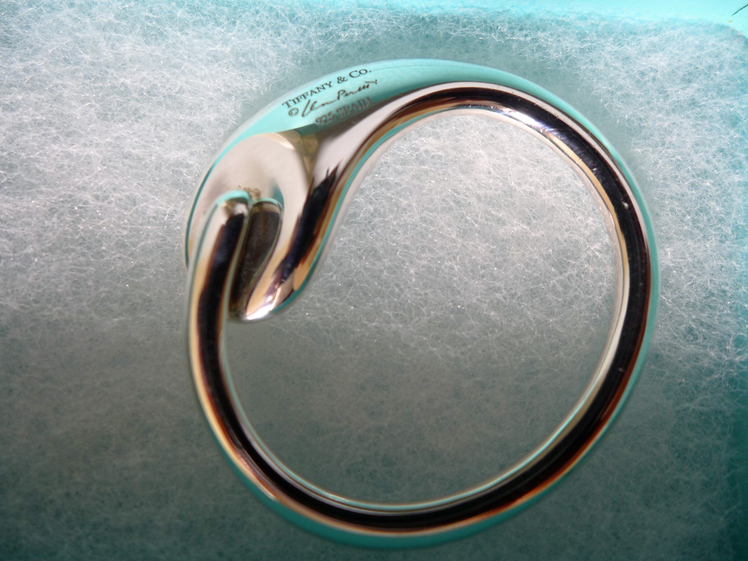 デイリーなカジュアルスタイルを格上げしてくれるTIFFANY & Co.小物