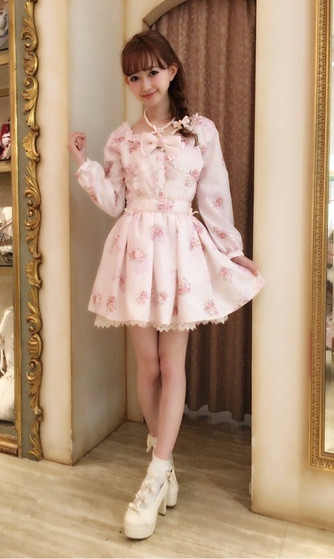 ♡LIZ LISAらしさいっぱいのあま〜いスウィートローズset up♡ | LIZ