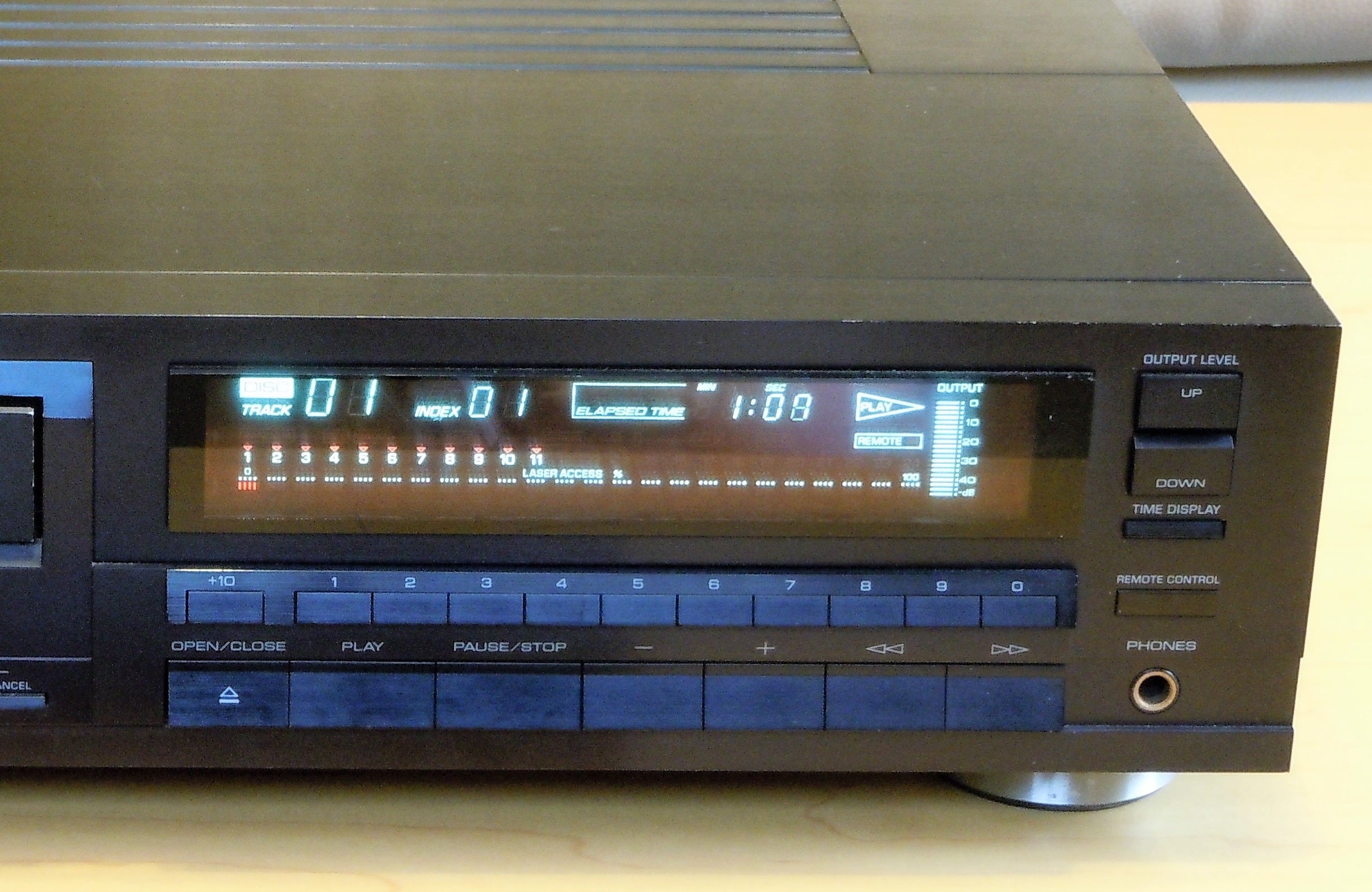 YAMAHA CDX-2200 の修理 | ビンテージオーディオ修理日記