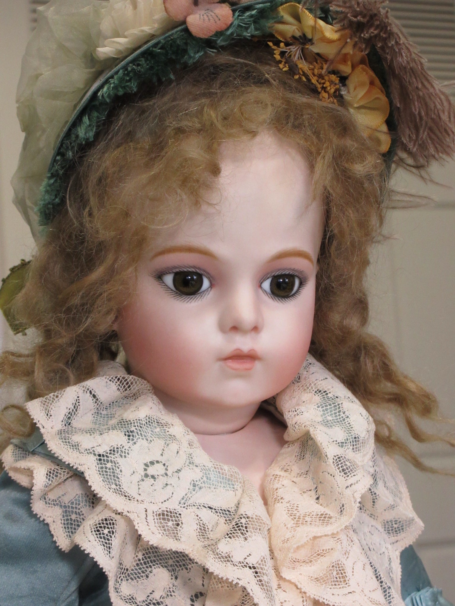 ブリューのウィッグで悩む……の巻 | ビスクドール作家☆ベベタビト