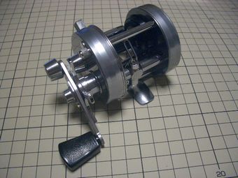 ABU アンバサダー2500C（1977年） | タカさんの釣り道具箱