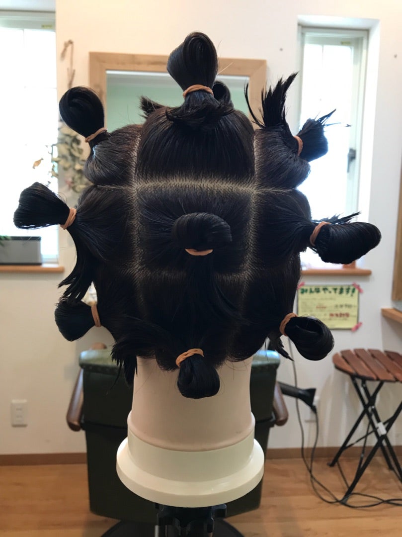 ☆美容師国試ワインディング9☆〜センターの2ブロック目〜 | 美容師