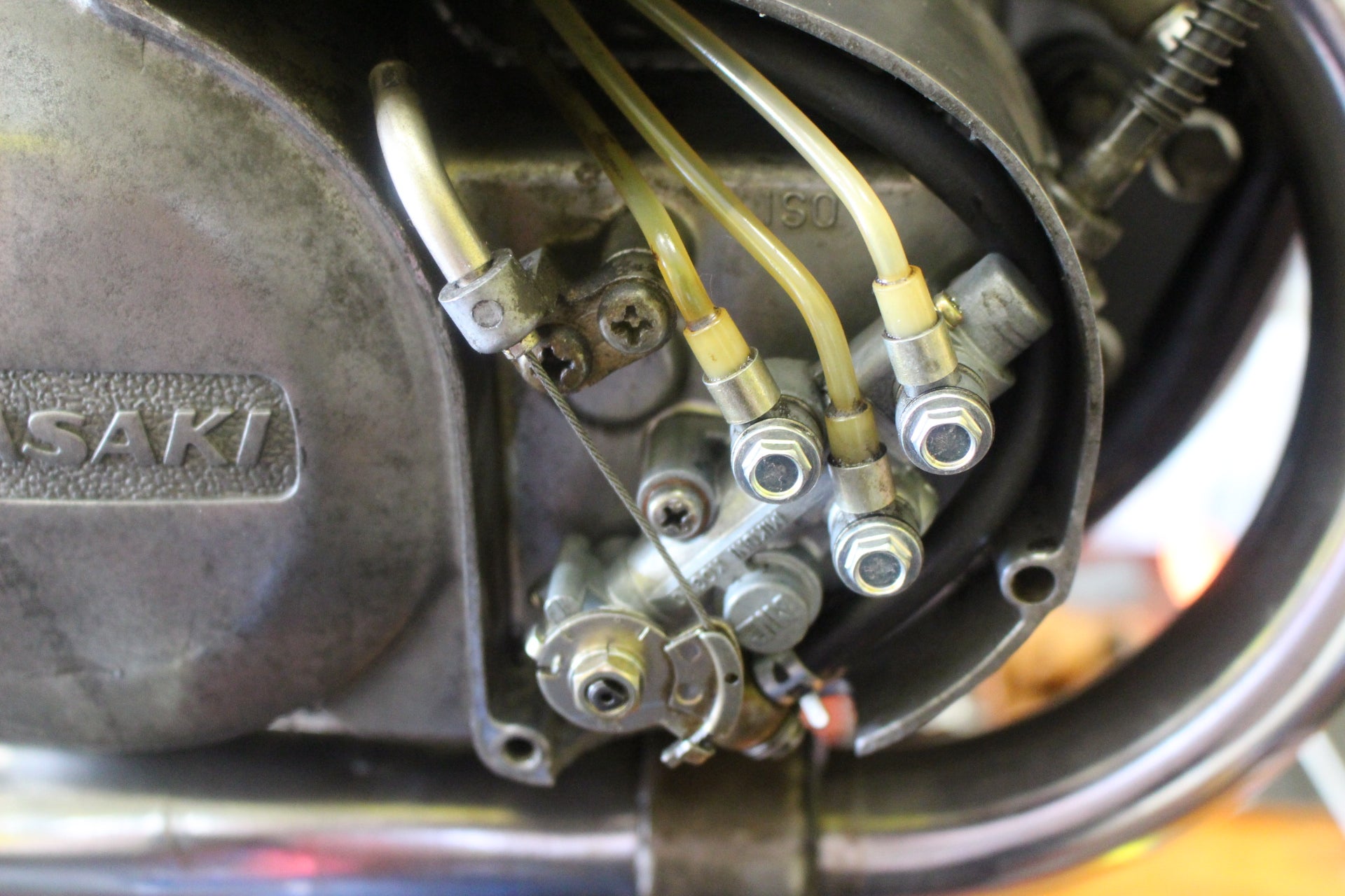 2サイクルエンジンの要のオイルポンプです！ | ZUMAのブログ