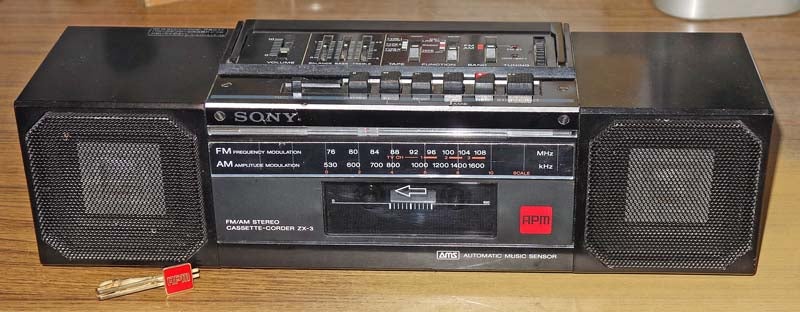 ソニーのラジカセ：ZX-3 | じんけいの修理日記