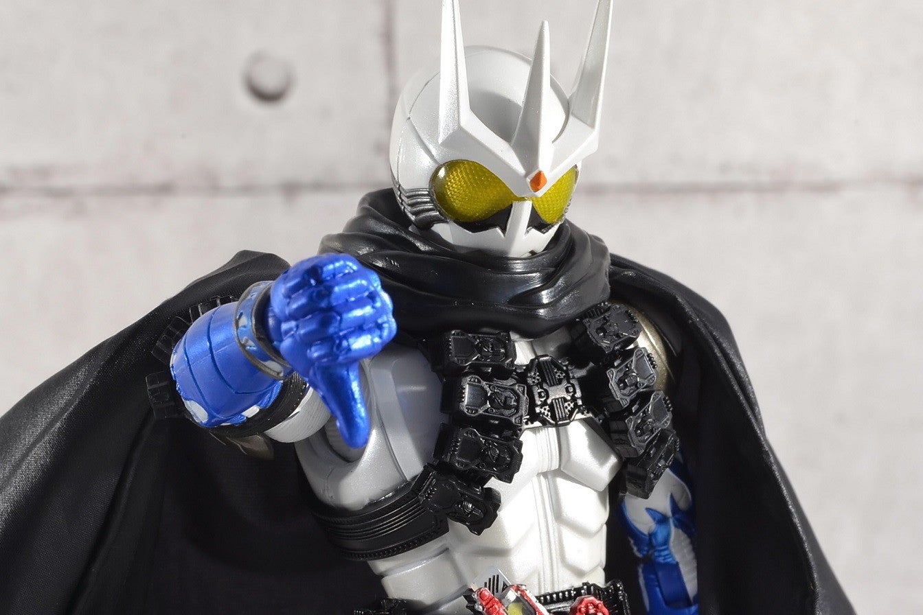 S.H.Figuarts(真骨彫製法) 仮面ライダーエターナル レビュー | @in's