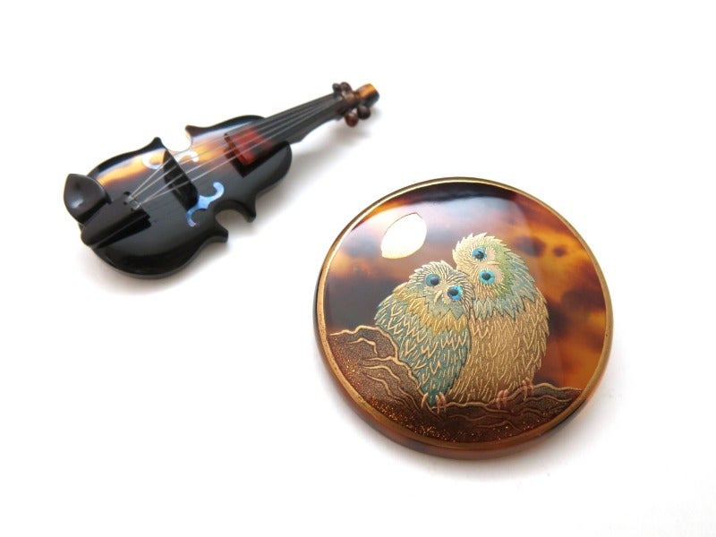 日本の伝統工芸の技が光るべっ甲ブローチ2018｜バイオリン