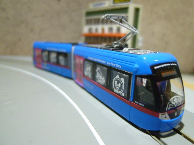 鉄道コレクション限定「万葉線MLRV1000型ドラえもんトラム