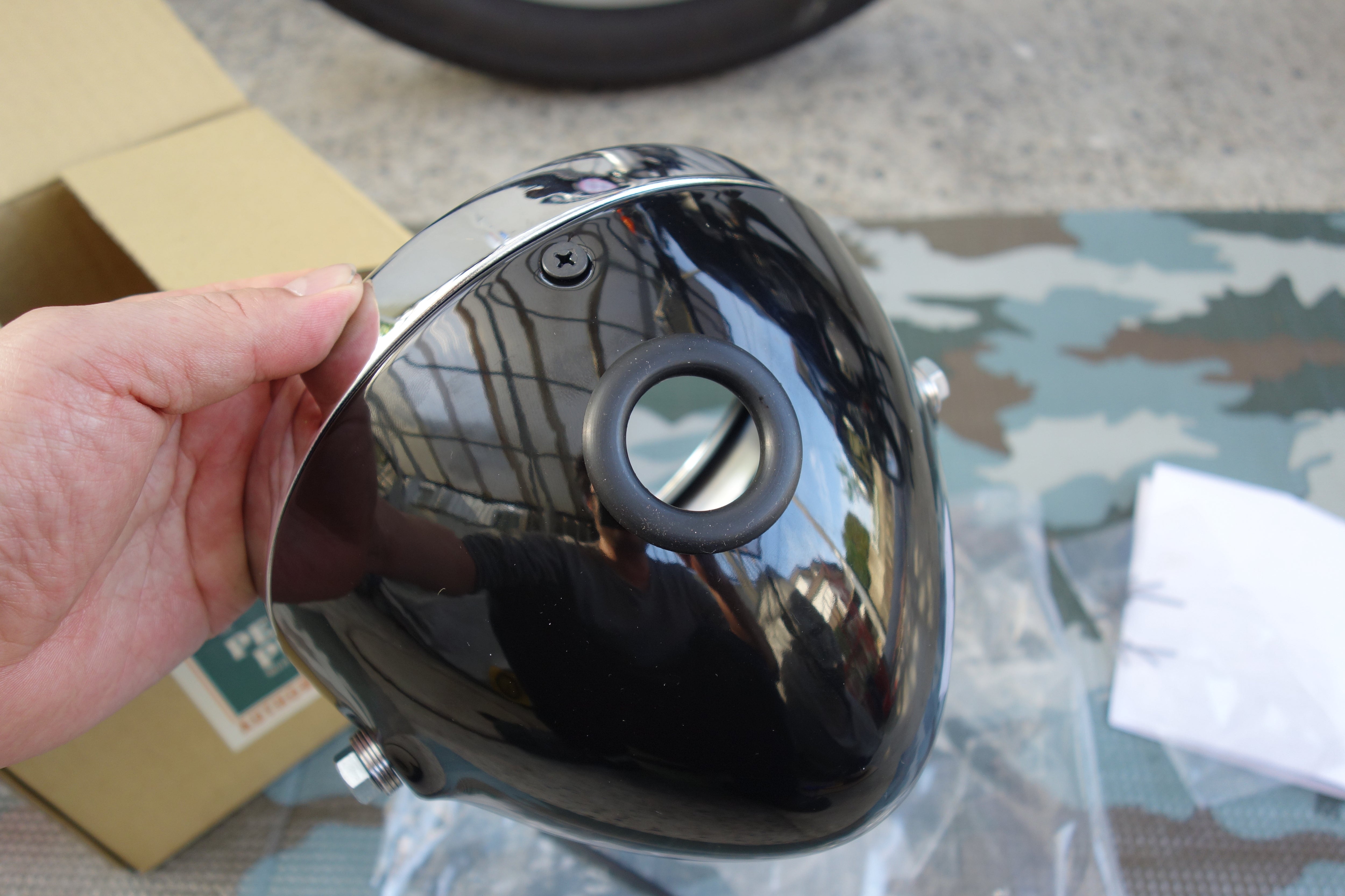 SR400 FI その128 ヘッドライトケース交換！（2回目） | 斉藤さんのブログ