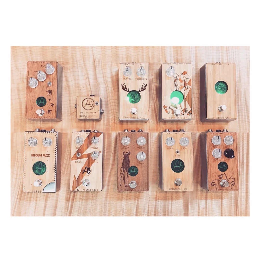 フランスのハンドメイドエフェクター ANASOUNDS！！ | スーパーギター