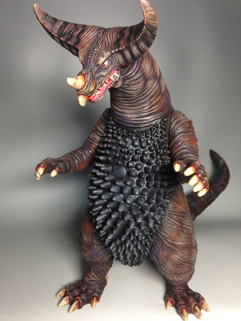 リペイント サウンドバトラー ウルトラマン パワードゴモラ | メイクアップ