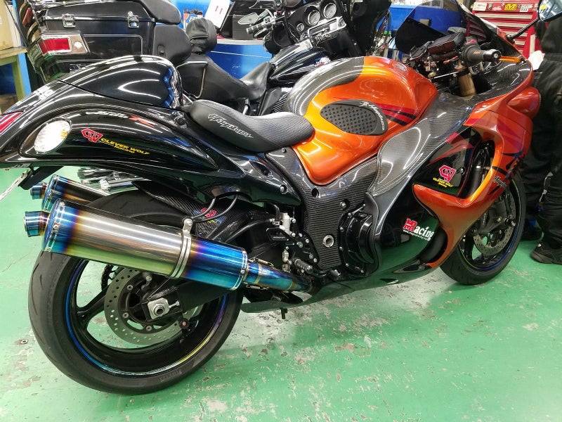 隼用「EXPORT SPEC」ヨシムラサイクロンの伝統Tri-Oval 2エンド