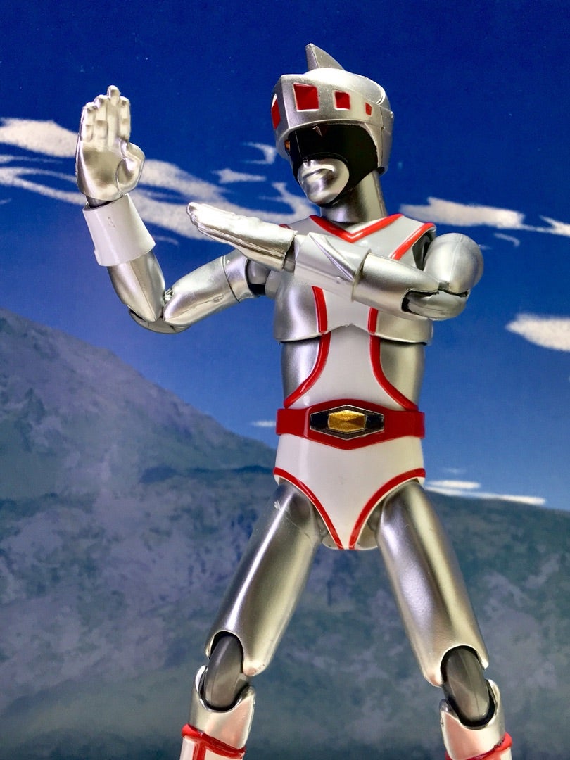 ヒーローアクションフィギュア シルバー仮面ジャイアント | 特撮好み