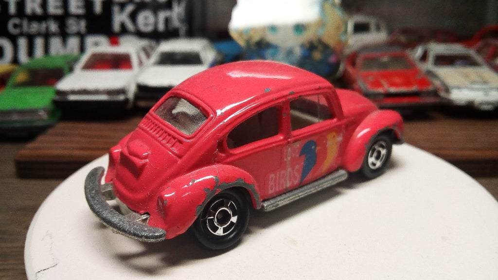トミカNo.F20フォルクスワーゲン・ビートル ピンク色（レジャーカー