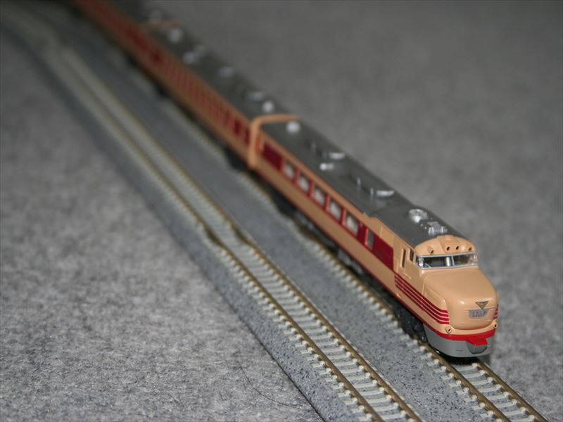 10-325 キハ81系特急形気動車 KATO 10-325 キハ81系 特急型気動車 7両