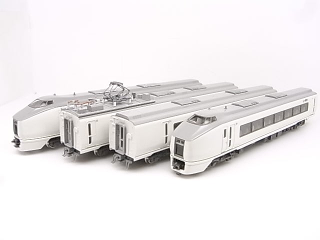 KATO 特別任務に就く651系スーパーひたち | 緩行線