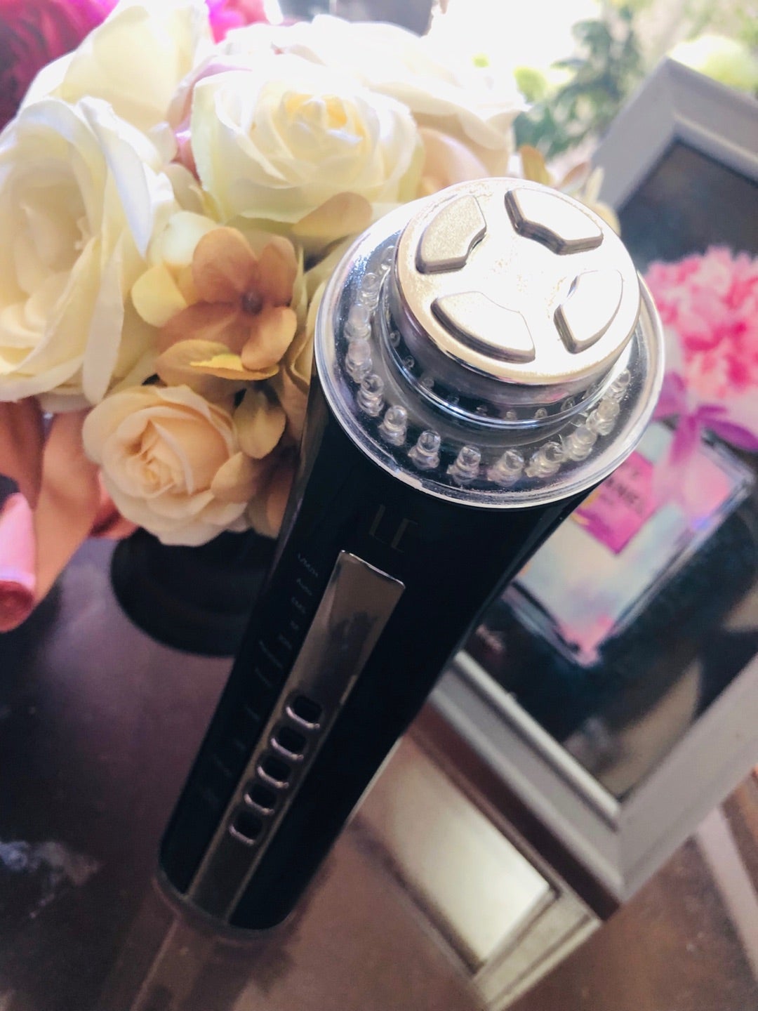 グランリフト 美顔器 レヴィーガ イオン EMS モイスチュアセラム