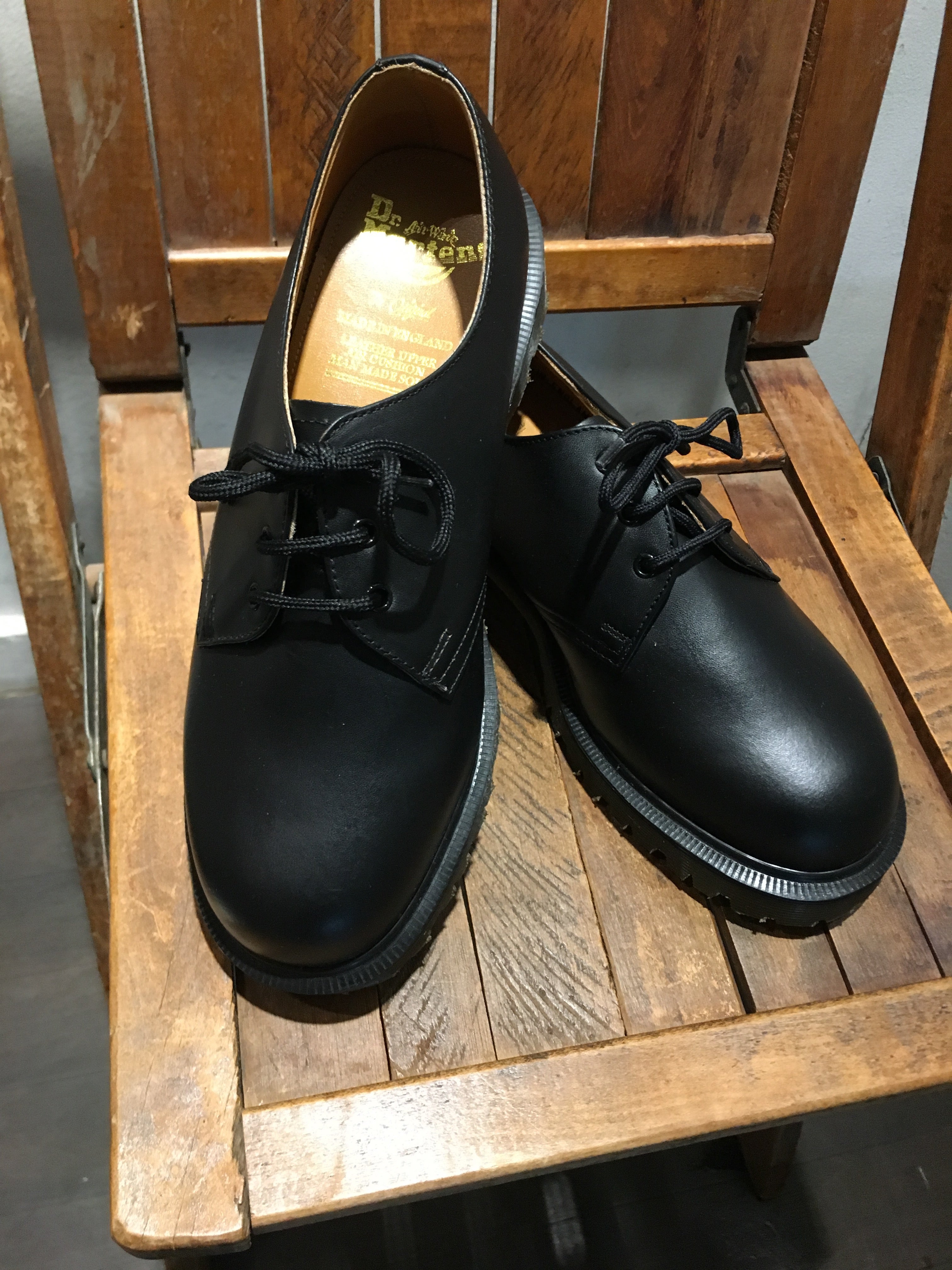 Vintage Dead Stock Dr Martens Made in ENGLAND! | ILLMINATE blog