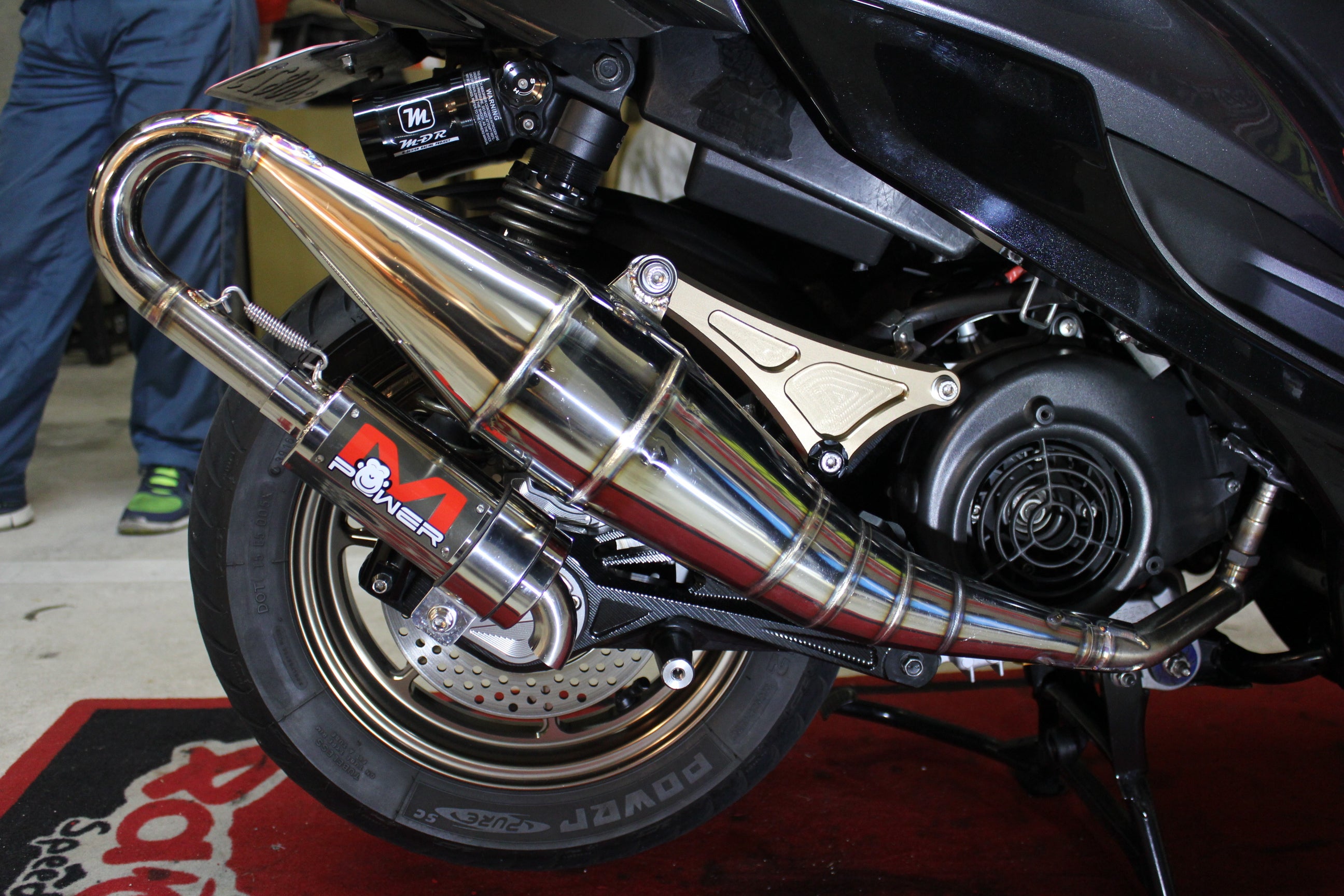 シグナスX用チャンバー？？？モンキーパワー製シグナスXマフラー