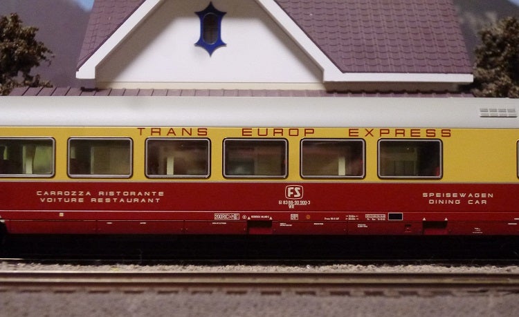 イタリア国鉄FSのTEE客車を買ってしまった(1)♪ | Happy Railway のブログ