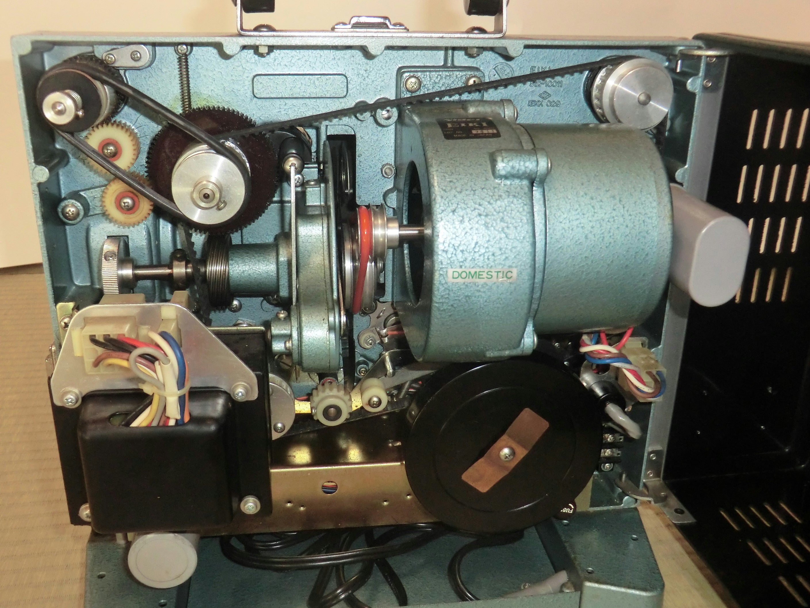 EIkI16ミリ映写機「SNT−2」.過去メーカーのメンテナンス済 EIkI16