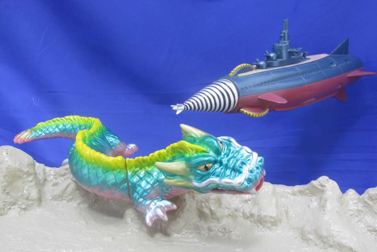 海底軍艦 (2) 轟天号(Marmit)VSマンダ(M1GO) レトロソフビ編 | 怪獣