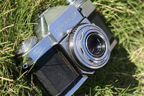 ZEISS IKON CONTAFLEXⅡ | がらくたカメラで遊ぼ