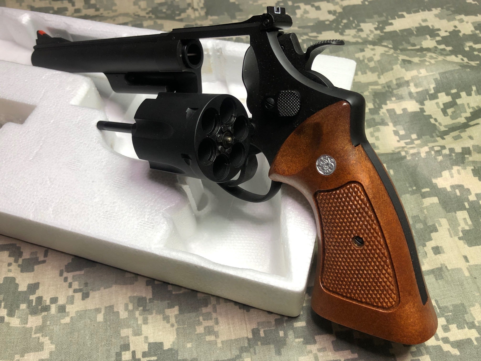 S&W M29 44MAGNUM 6 1/2inch | ilcolorebluの作業日記