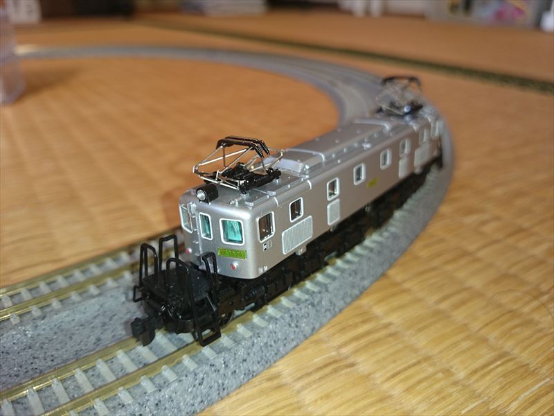 祝！ マイクロエース EF10-24 2次型 銀色 入線！（とオマケ） | キハ