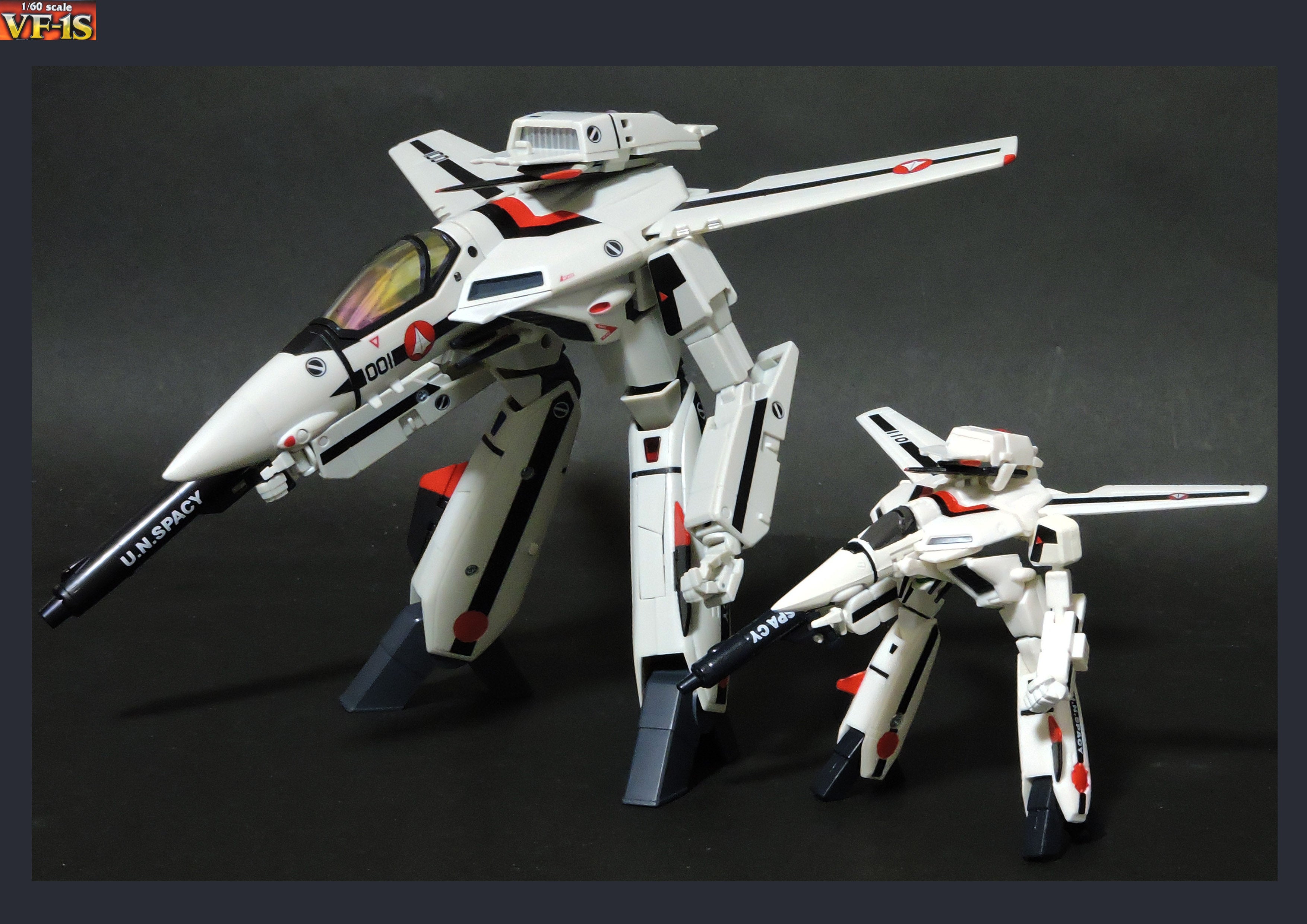 YAMATO 超時空要塞マクロス 1/60完全変形VF-1S一条輝機 その1比較