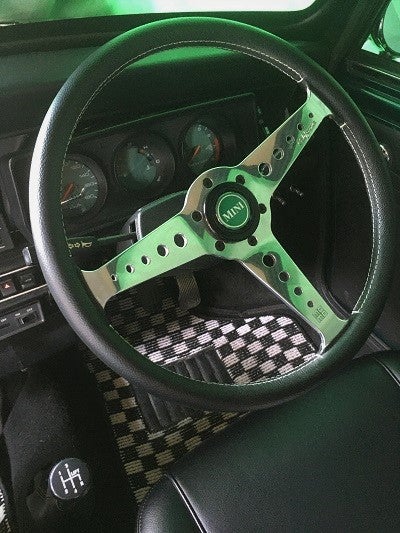 Rover mini cooper「MOMO CALIFORNIA」 | Kai&Jun「人生なるようになるさ」