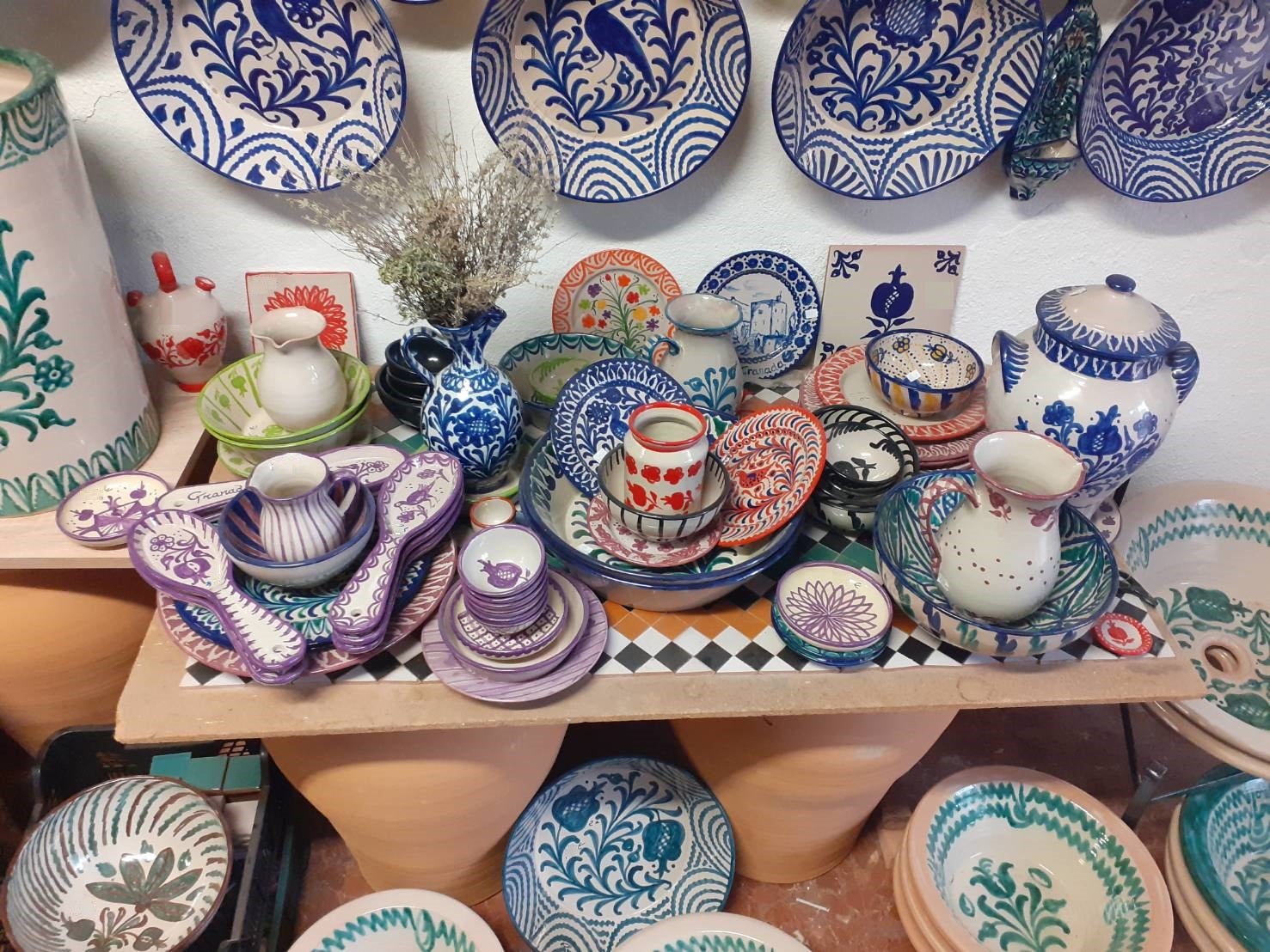 可愛さにため息】お土産に必ず欲しい伝統陶器☆爆買い必至です